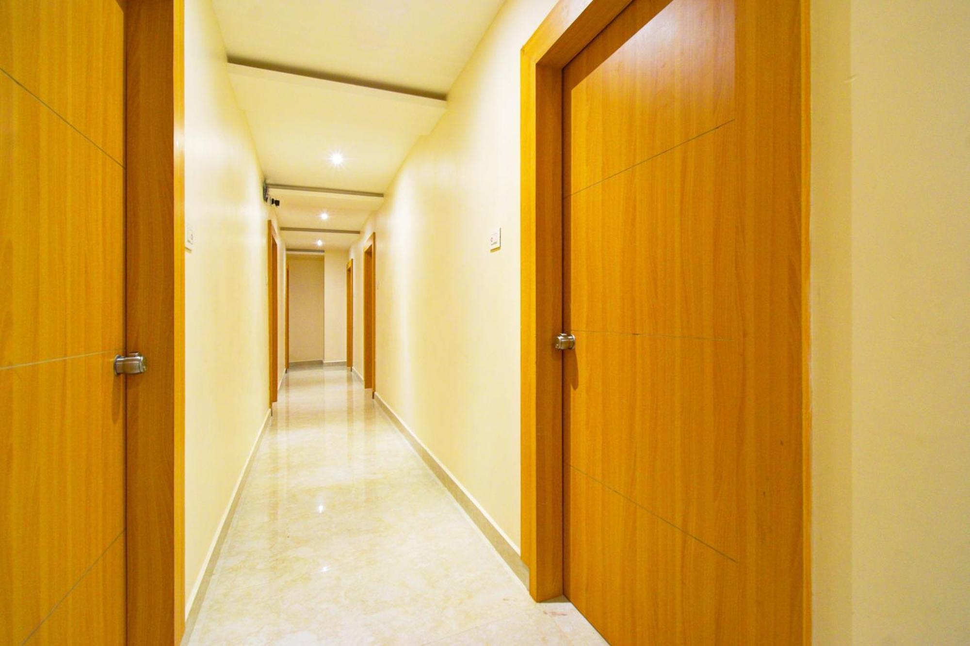 Hotel O Svs Suites Luxury Rooms Trimulgherry Exterior foto
