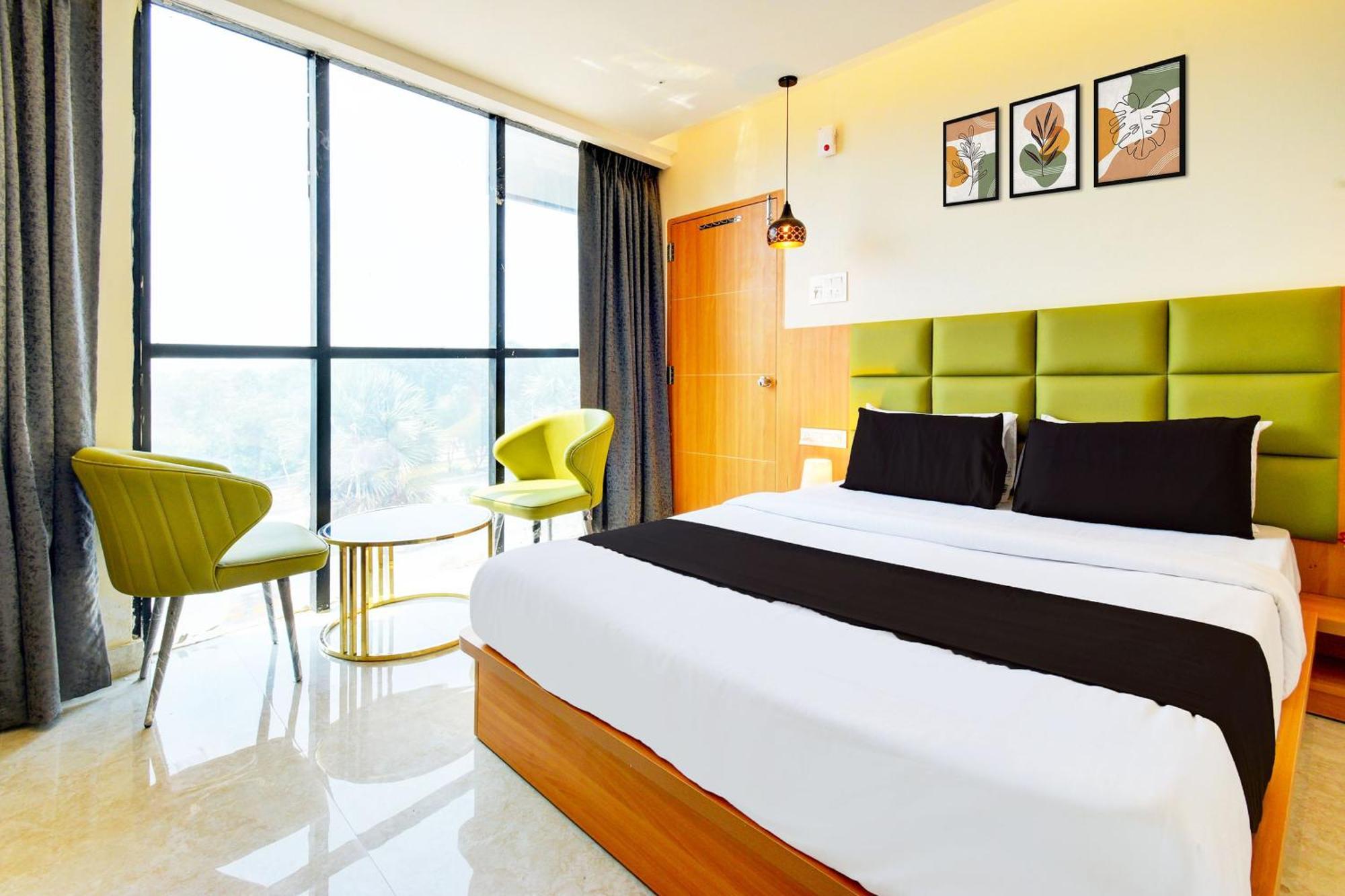 Hotel O Svs Suites Luxury Rooms Trimulgherry Exterior foto